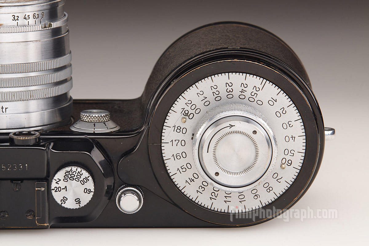 Leica 250GG Reporter camera 1941 detail