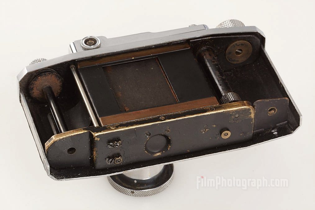 Tomioka Kogaku Tokyo Legendary Camera Lausar ƒ4,5/5cm, 1937