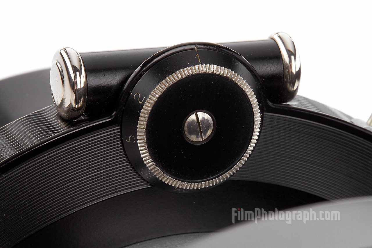 Carl Zeiss Hologon 8/110mm 1968 scale