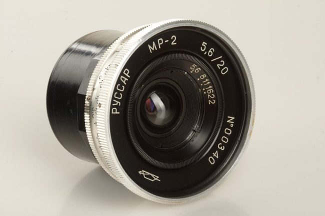 KMZ Russar MR-2 ƒ5,6/20mm wide-angle M39 Leica mount front