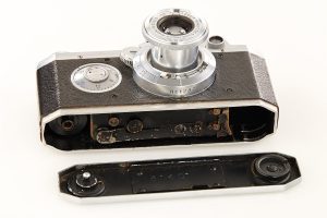 Canon Hansa, 1940 bottom baseplate