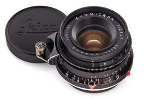 Leitz Summicron M39 ƒ2/35mm lens, black paint “Cartier-Bresson” *, 1959