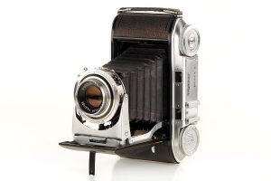 Voigtländer Bessa II Apo-Lanthar medium format camera, 1954