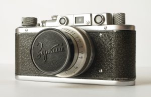Zorki 1c 35mm rangefinder film camera made by KMZ in 1953 with original cap