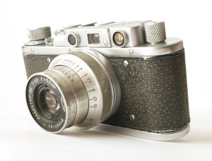 Zorki 1c 35mm rangefinder film camera made by KMZ in 1953 front profile