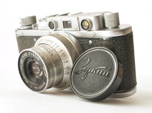 Zorki 1c 35mm rangefinder film camera made by KMZ in 1953 profile original cap