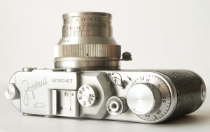 Zorki 1c 35mm rangefinder film camera made by KMZ in 1953 top profile