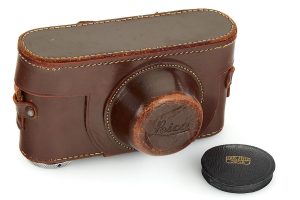 Leica III Tessar 8/28mm 1933 case