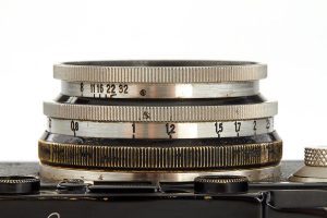 Leica III Tessar 8/28mm 1933 lens top-side view