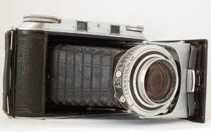 Voigtlander Bessa II 1952 profile left