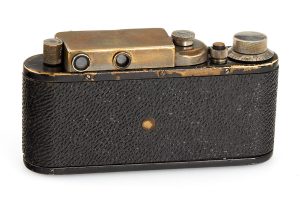 VOOMP II “Pioneer” rangefinder 35mm film camera back view SN 686, 1935