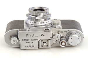 Minolta 35 I film rangefinder camera 1947 top