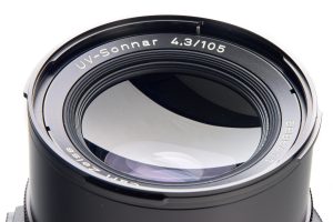 Carl Zeiss Hasselblad UV-Sonnar 4.3/105mm medium format lens 1967 front lens front profile
