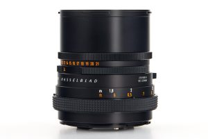 Carl Zeiss Hasselblad UV-Sonnar 4.3/105mm medium format lens 1967 right side view