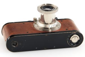 Leica I Mod. A “Calfskin” 35mm film rangefinder camera 1931 bottom profile