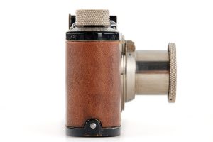 Leica I Mod. A “Calfskin” 35mm film rangefinder camera 1931 right side