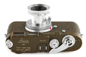Leica M1 olive Bundeswehr Bundeseigentum military camera 1961 top view