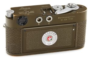 Leica M1 olive Bundeswehr Bundeseigentum military camera 1961 back