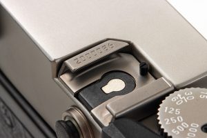 Leica M6 Titan 35mm film rangefinder camera 1994 hot shoe