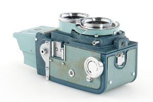 Minolta Miniflex 127 film TLR 1960 bottom profile