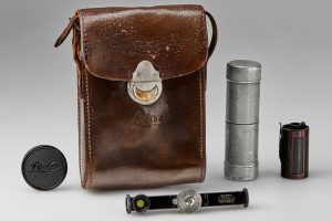 Leica I camera Nr. 165 “Ernst Leitz II” 1924 accessories