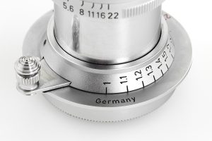 Leitz Elmar 2.8/5cm A36 prototype, 1955 button lock detail