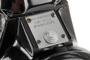 GOI Jupiter–6 2,8/180mm prototype, 1948 prism detail