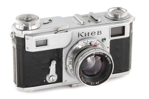 Kiev ranggefinder 35mm film camera with ZK (Sonnar Krasnogorsk) 2/5cm lens 1947