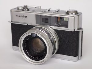 Minolta Hi-Matic 7 35mm film rangefinder camera